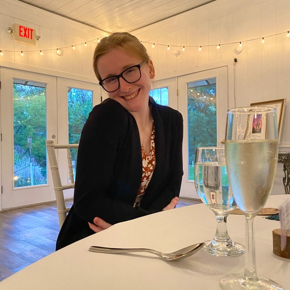 Meet your Posher, Corynne - Picture 3 of 6